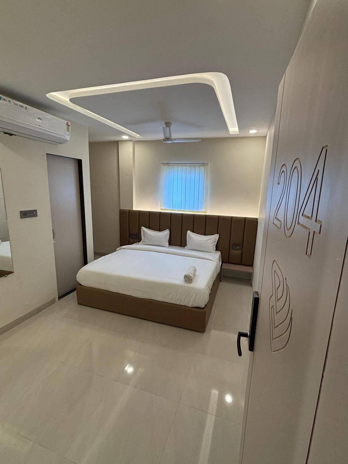 Hotel Vilaasitaa Vijay Nagar Indore Exterior photo